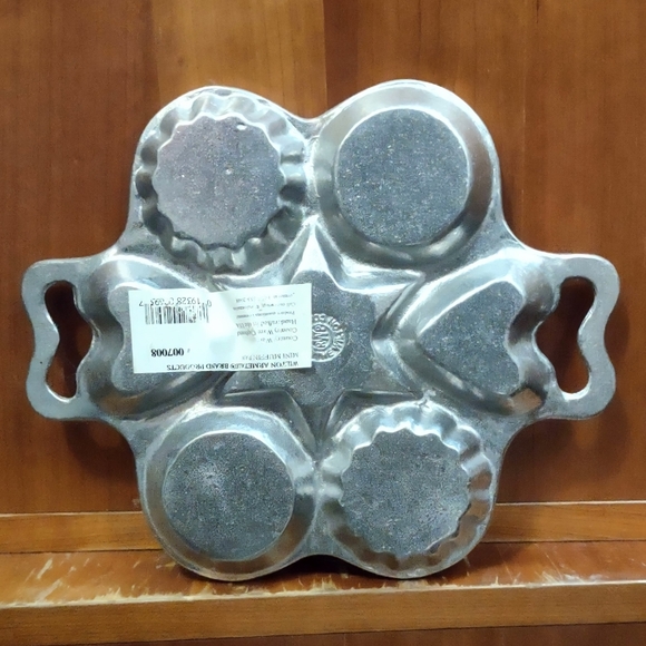 Wilton Shortbread Cookie Mold Baking Pan Aluminum Alloy Armetale Star Hearts - Picture 2 of 10